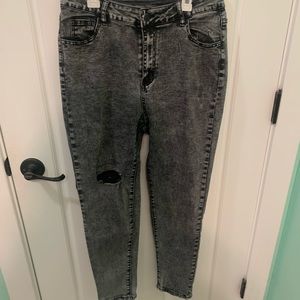 (Shein) Black jeans with rip at the knee